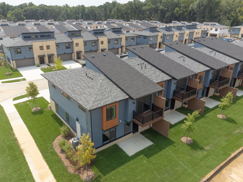 Exterior image of Woodview Commons Townhomes, a luxury multifamily development located in Ann Arbor Michigan. 